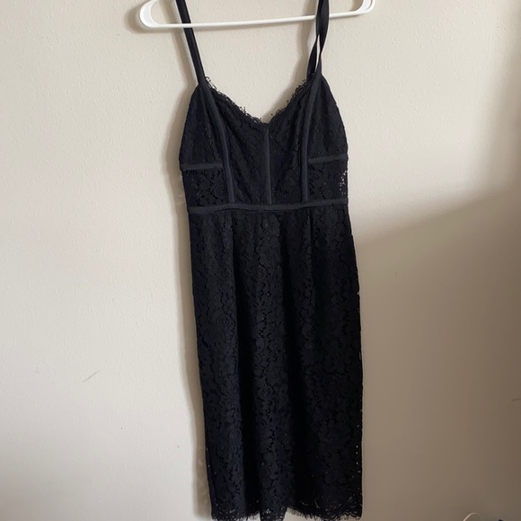 Express Dresses & Skirts - Express BodyCon lace dress